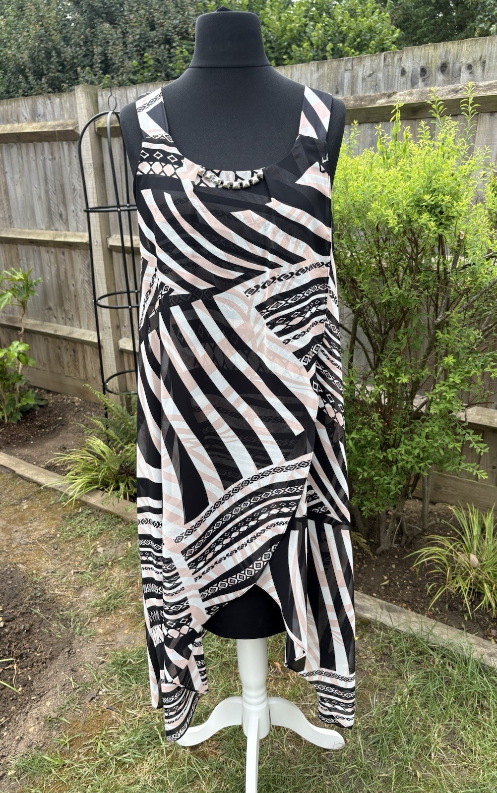 Joseph Ribkoff Nude Pink & Black Tribal Print Chiffon Midi Dress – UK 14