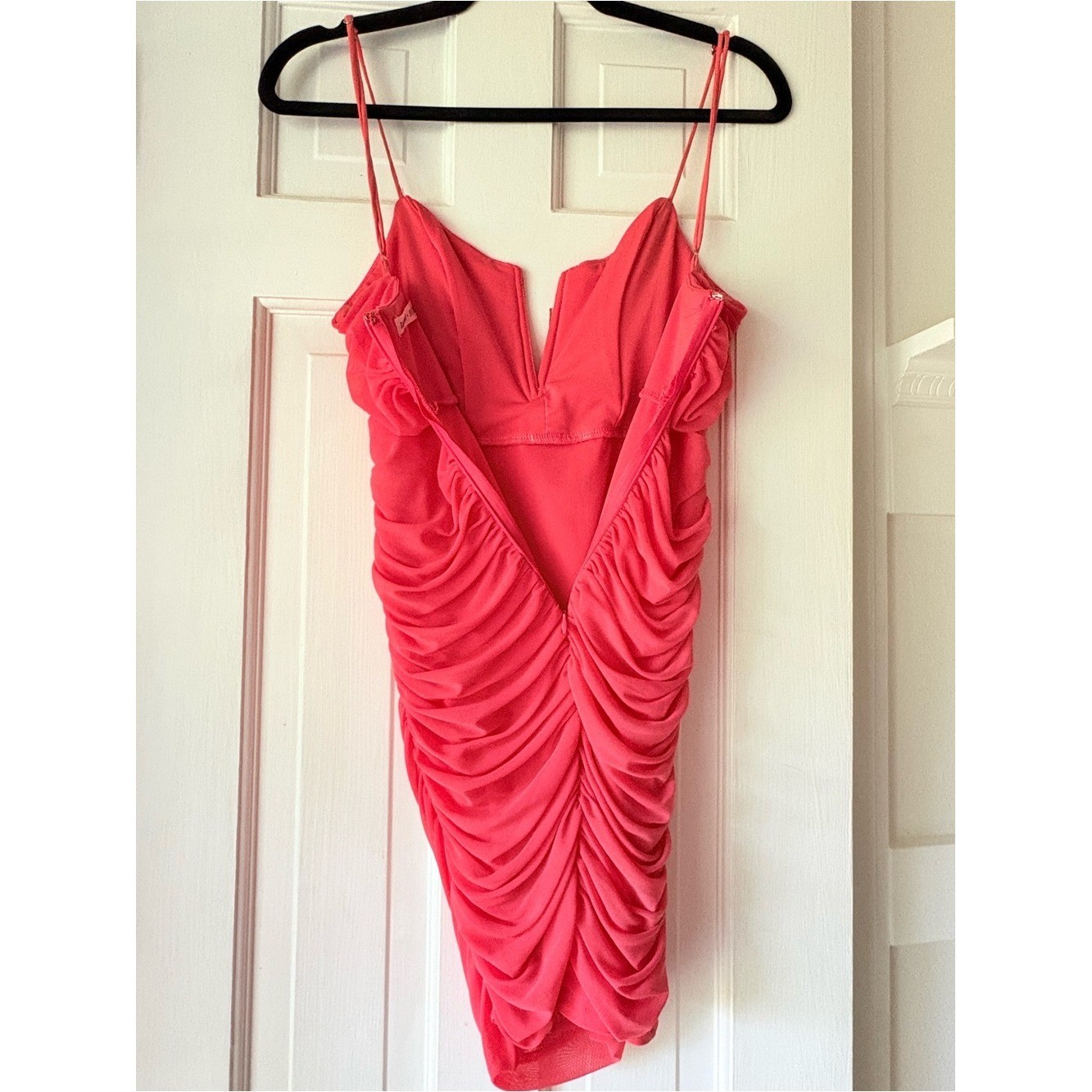 Saints + Secrets Coral Ruched Bodycon Mini Dress Sweetheart V-Neck