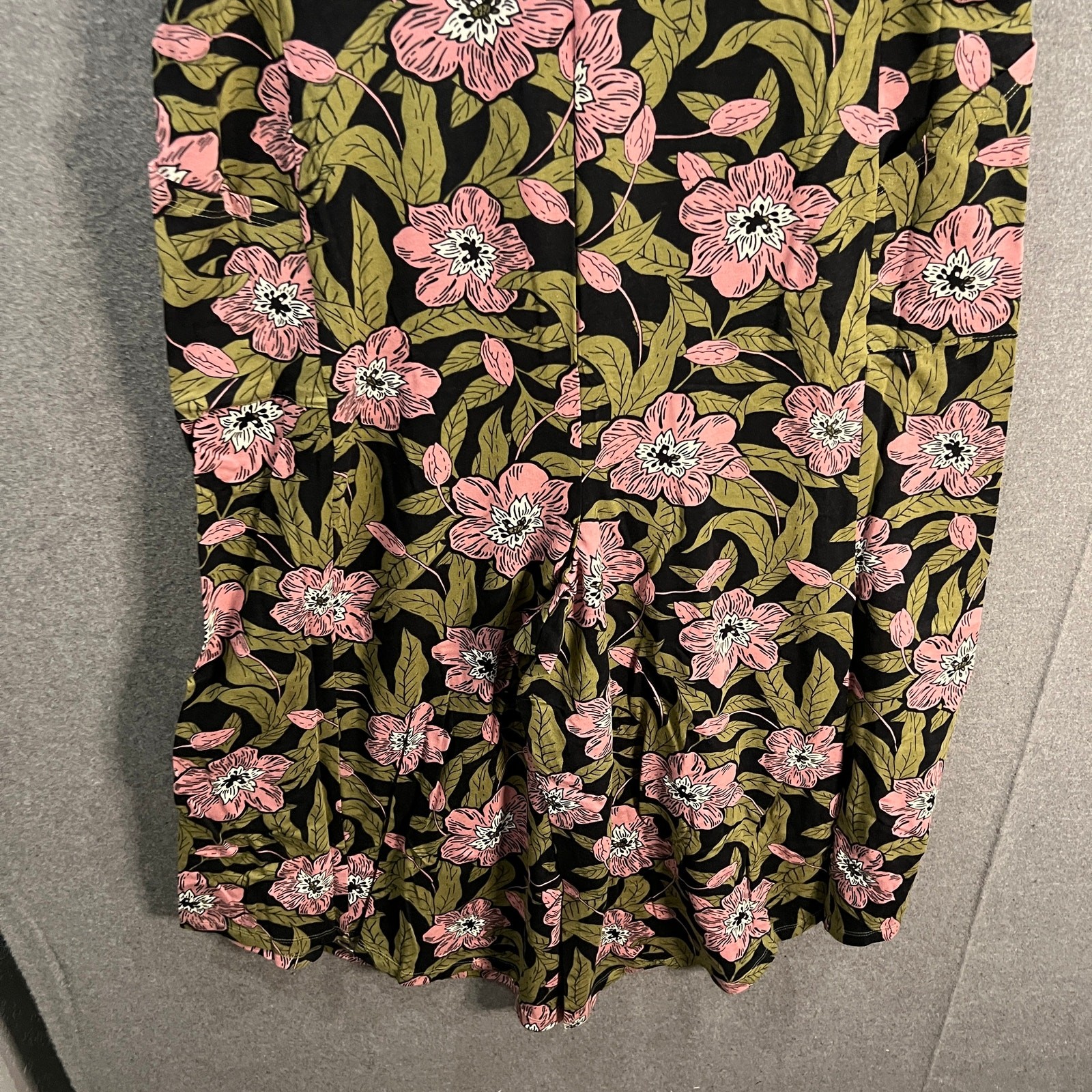 AnyBody Tall Cozy Knit Luxe V-Neck Gaucho Jumpsuit Black Floral, Tall Small