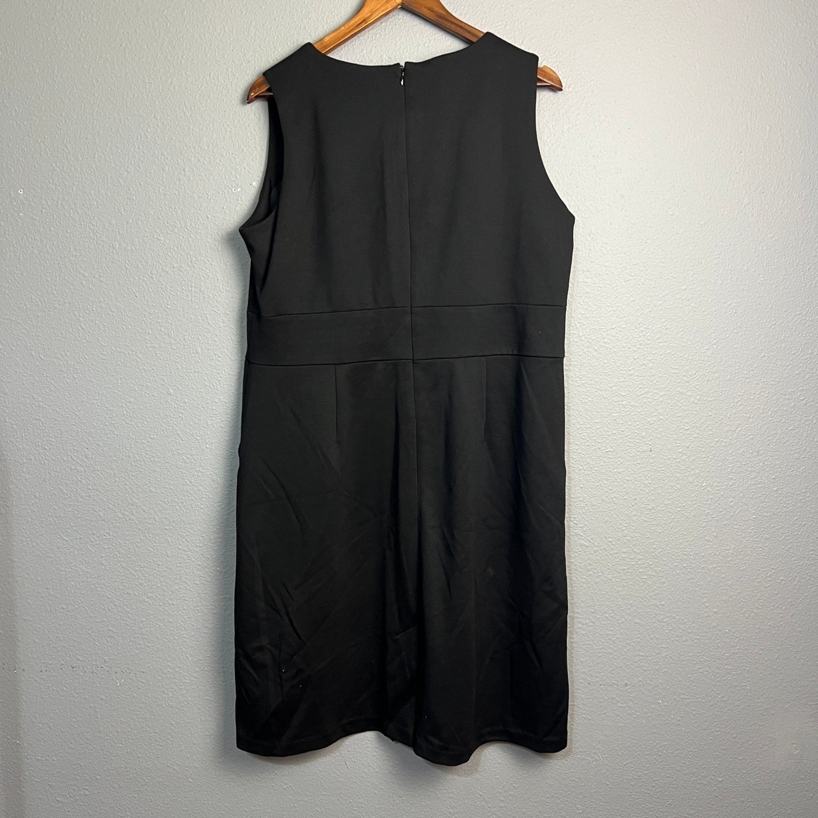 George Black Sleeveless Career Dress Ladies 18 Pockets Polyester Blend Classic