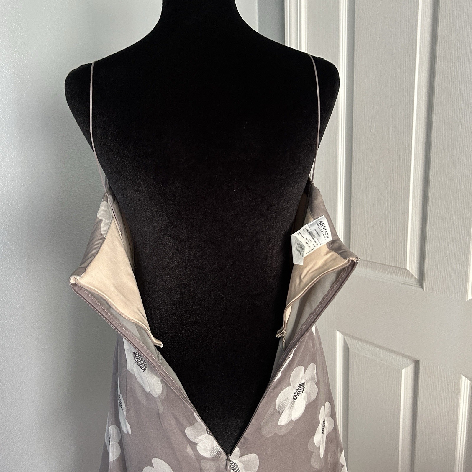 Vintage Armani Collezioni Gray White Floral 100% Silk Spaghetti Dress IT 42