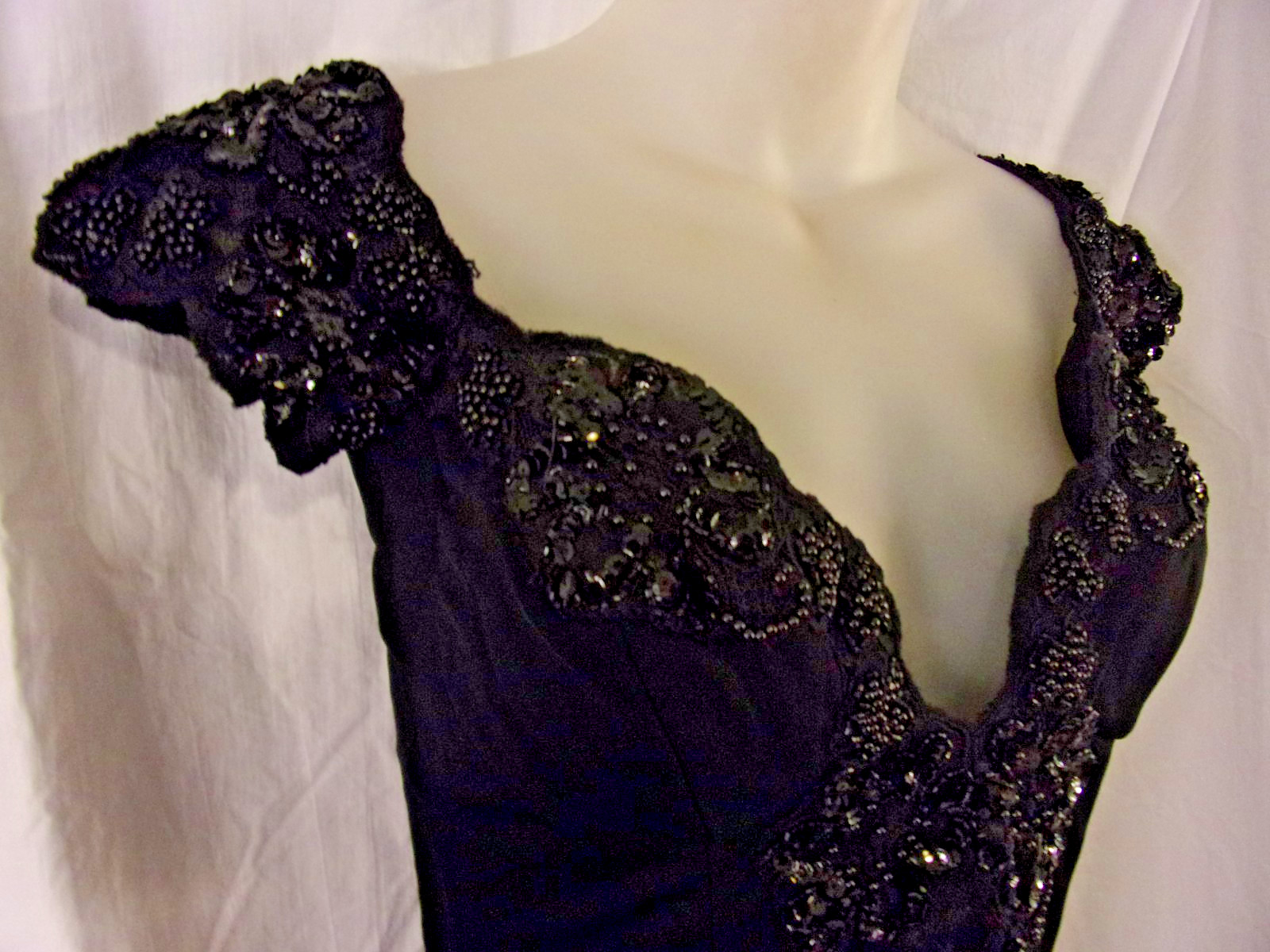 Vicky Tiel Couture Bergdorf Goodman Little Black Dress Beaded Trim 2/4 STUNNING