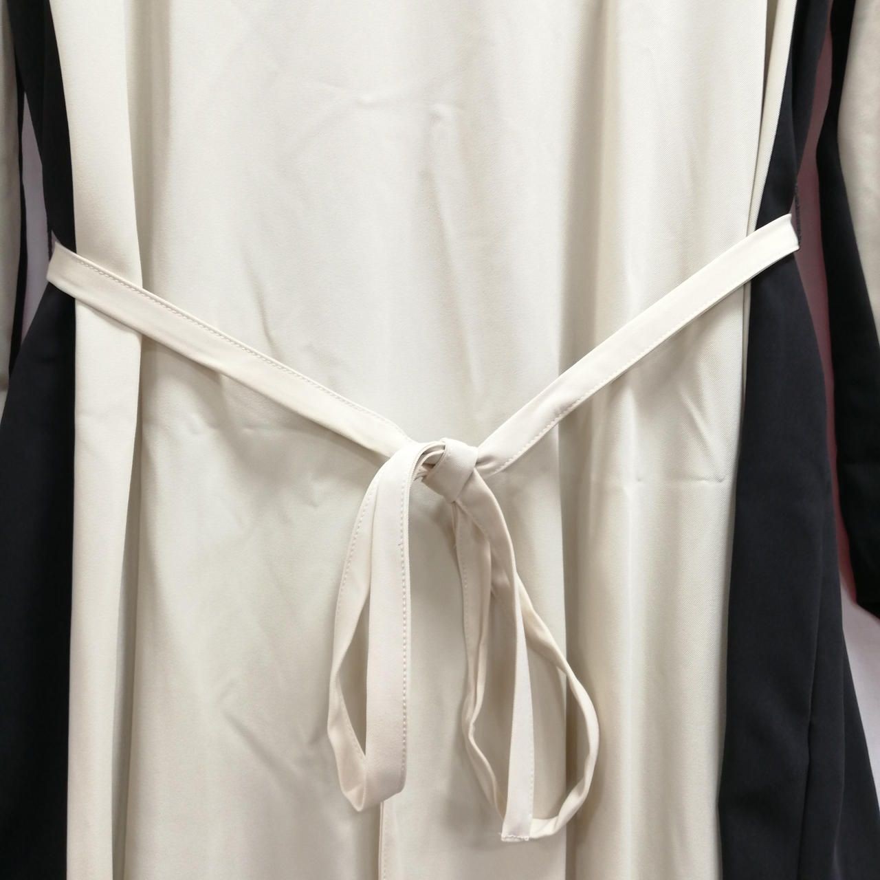 ARVEY BY RACEA rear pleated dress cream X navy gray blue RA-20850300 M Used