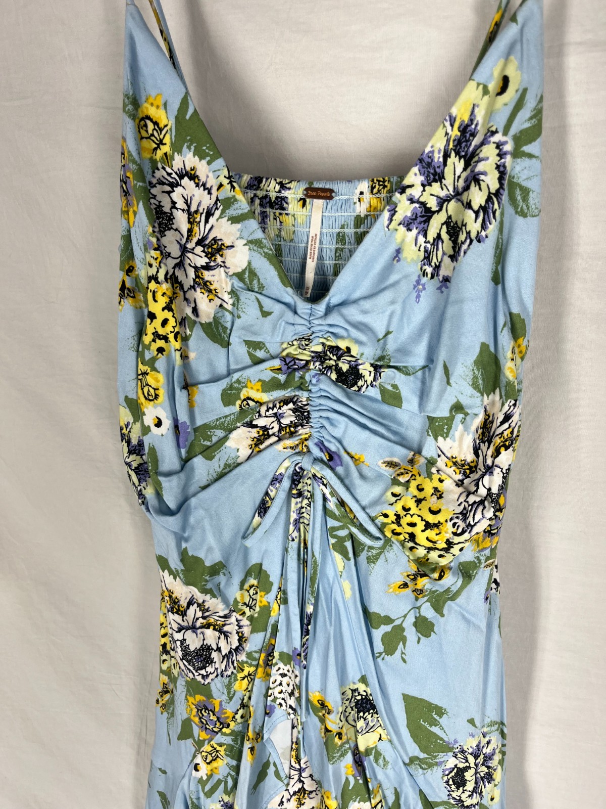 FREE PEOPLE Happy Heart Ruched Mini Dress Sz XS V-neck Strap Floral Print Boho