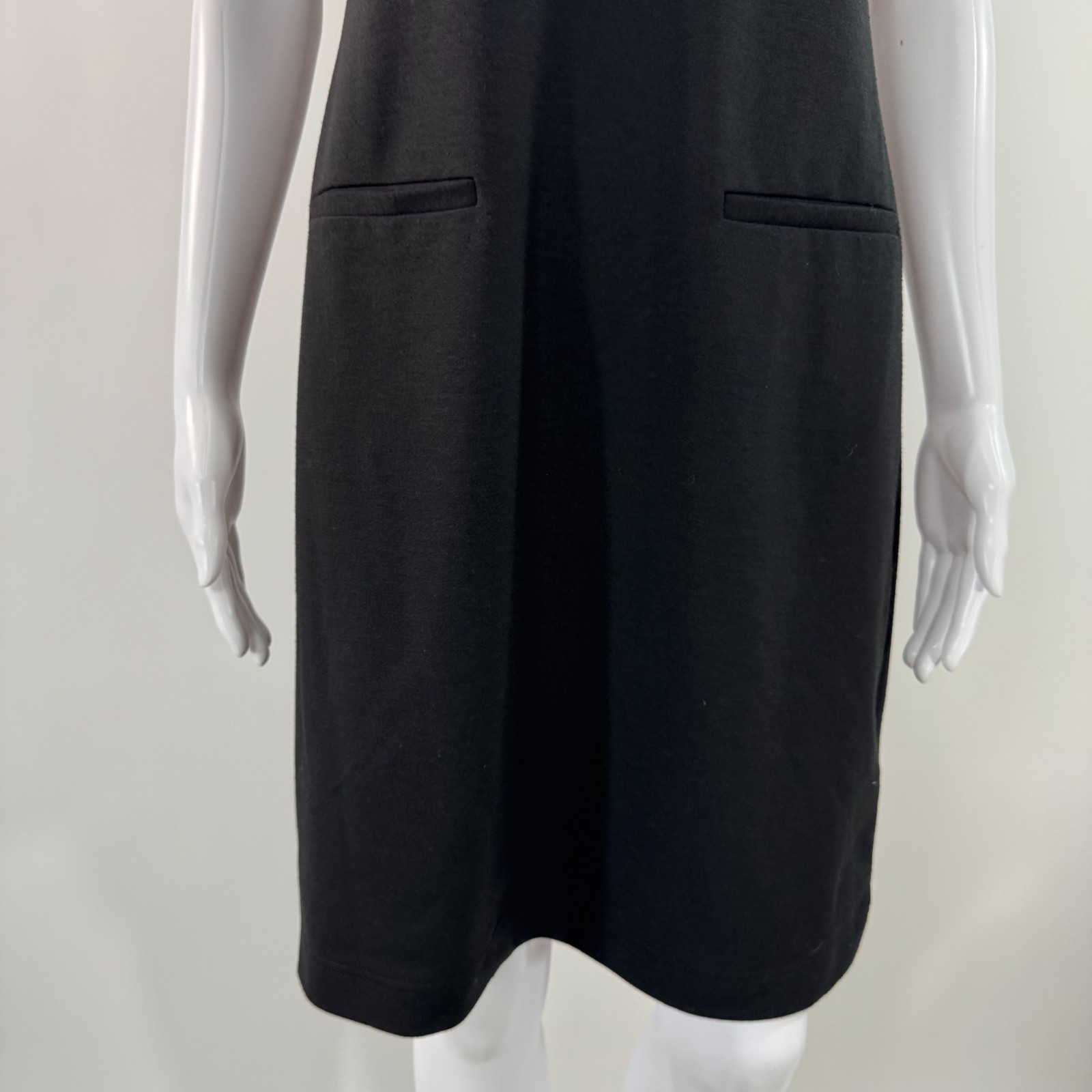 Sharagano Mock Neck Sleeveless Solid Black Mini Dress Women’s Size 6 Small