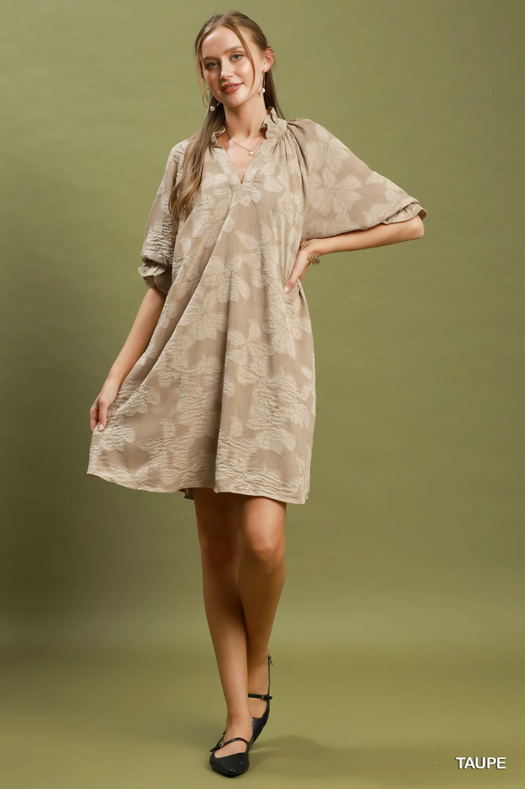 Umgee Floral Textured Jacqaurd V-Neck Dress – Taupe – Small