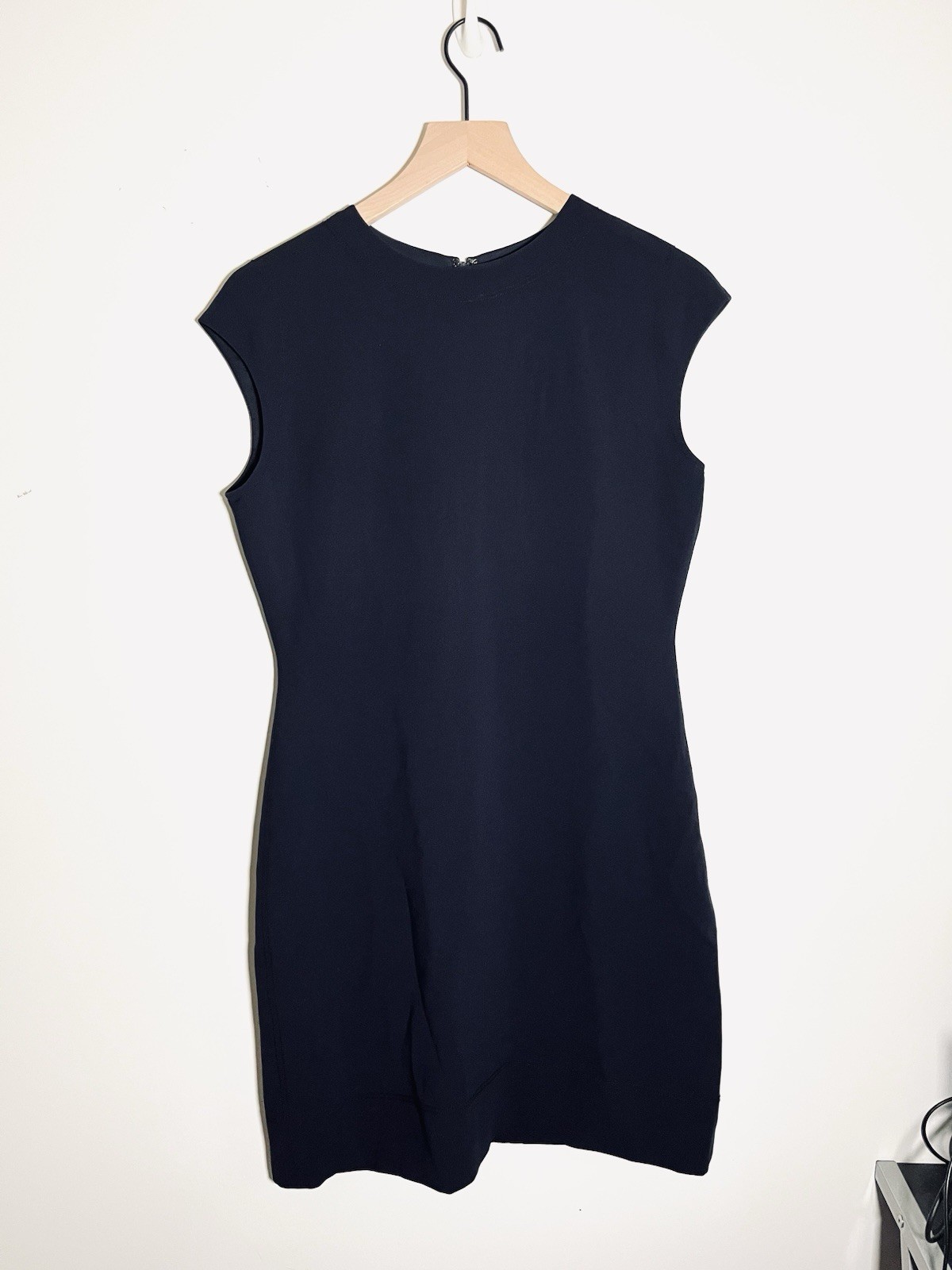 Theory Women’s Admiral Crepe Emboridered Shift Dress Navy Cap Sleeve Office Work
