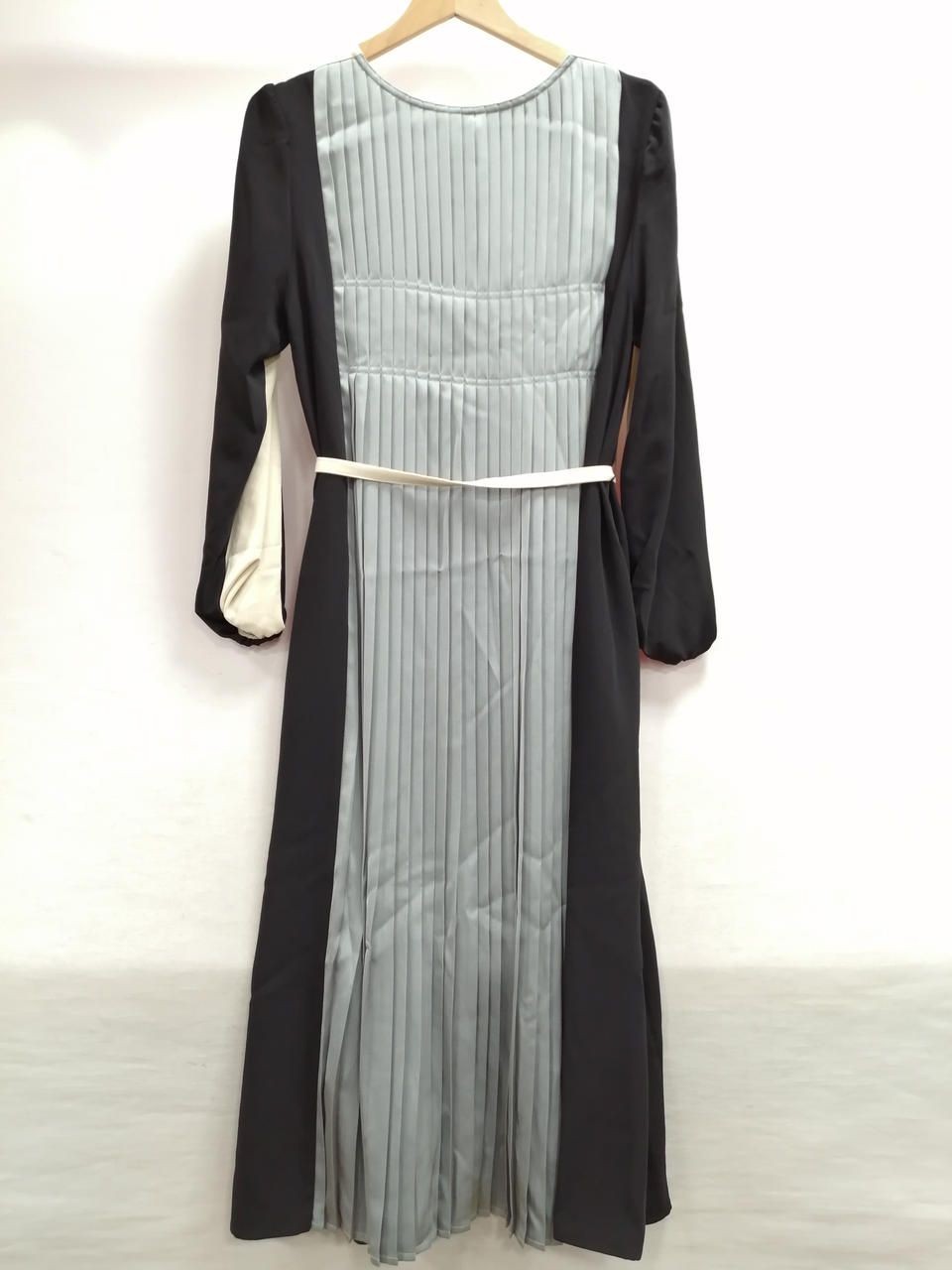 ARVEY BY RACEA rear pleated dress cream X navy gray blue RA-20850300 M Used