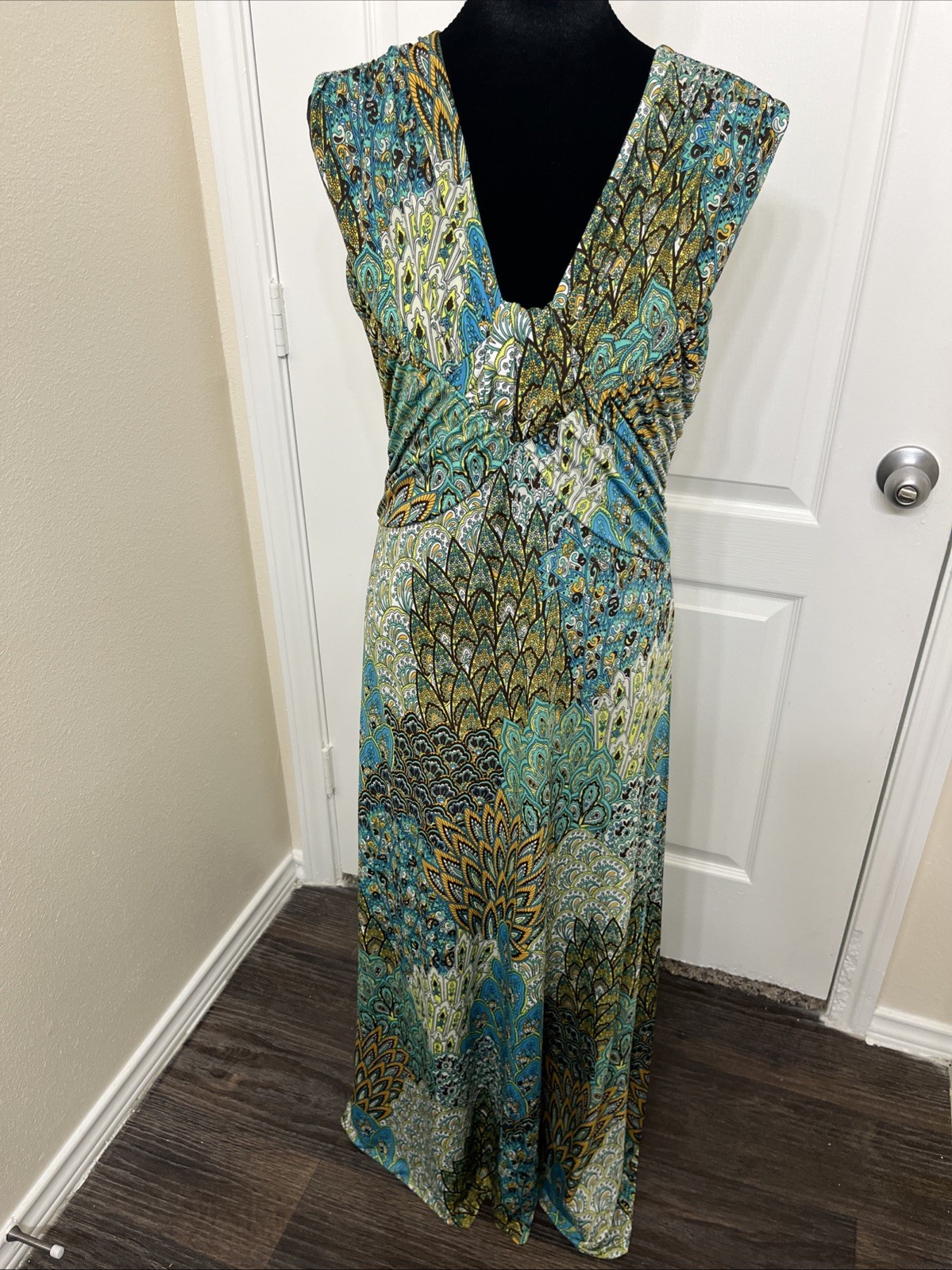 MT Collection Women’s Psychedelic Green & Blue Peacock Print Maxi Dress Sz Small