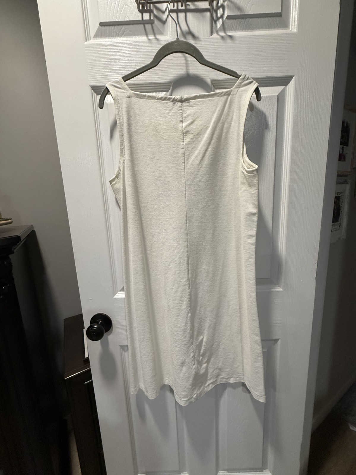 Eileen Fisher dress white sleeveless 70 % viscose, 24 % nylon and 6% spandex