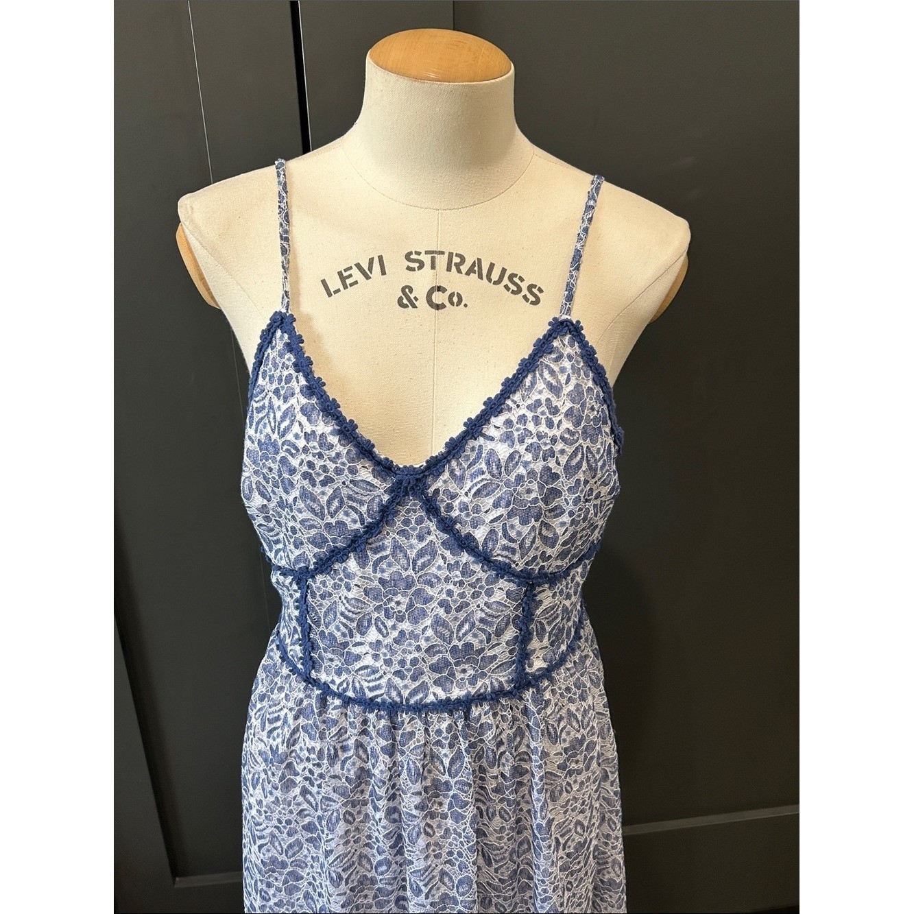 NSR Blue Lace-Trim Floral Midi Dress