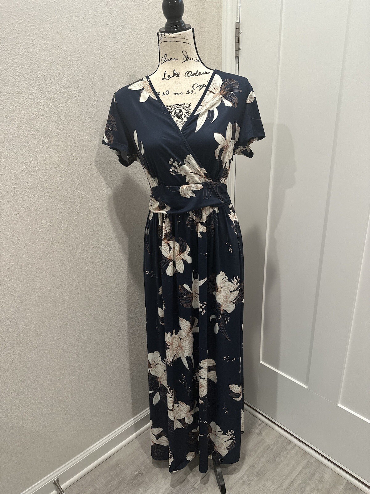OUGES Dress Navy Blue Large Pre-owned