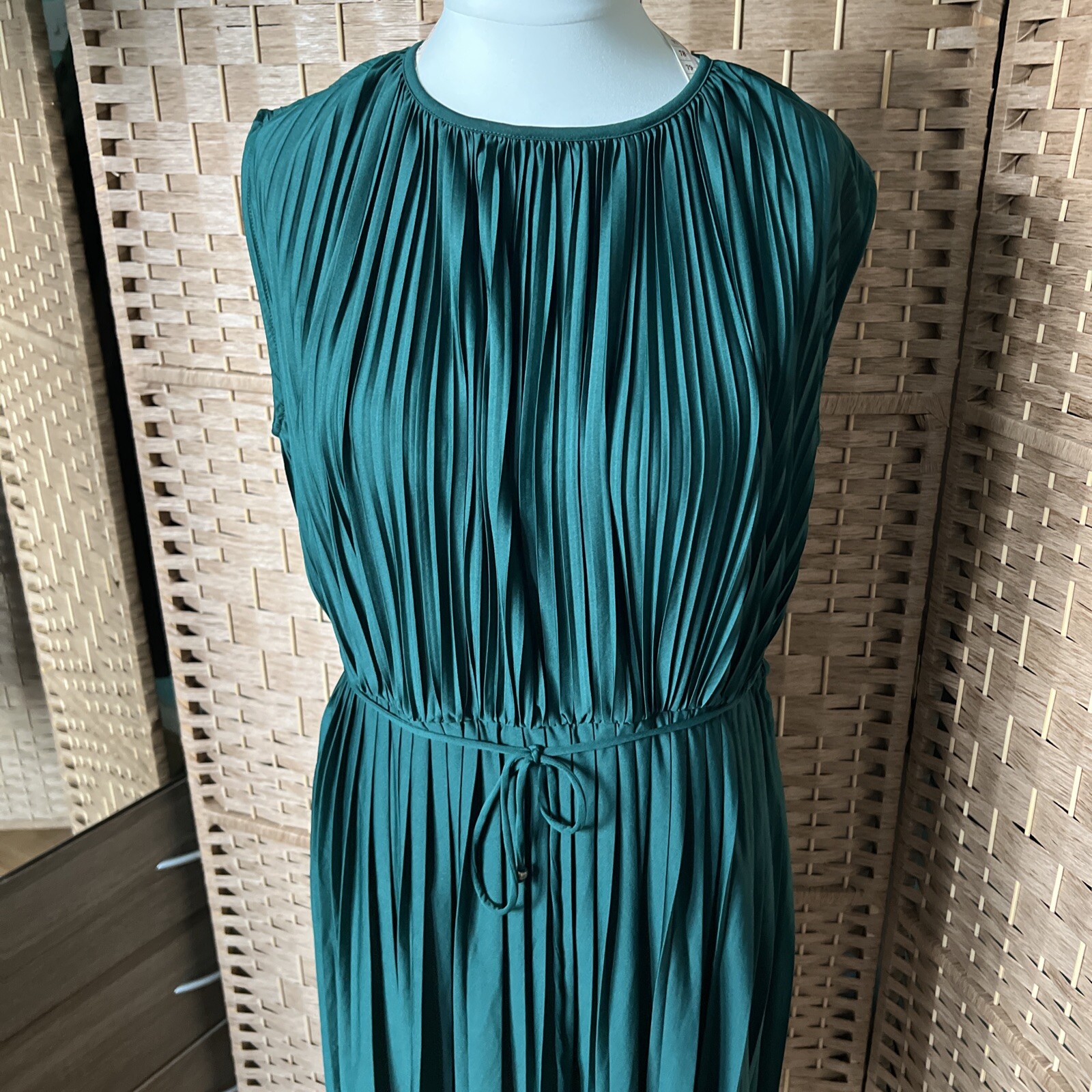 H&M Green Pleated Knee Length Dress – Medium