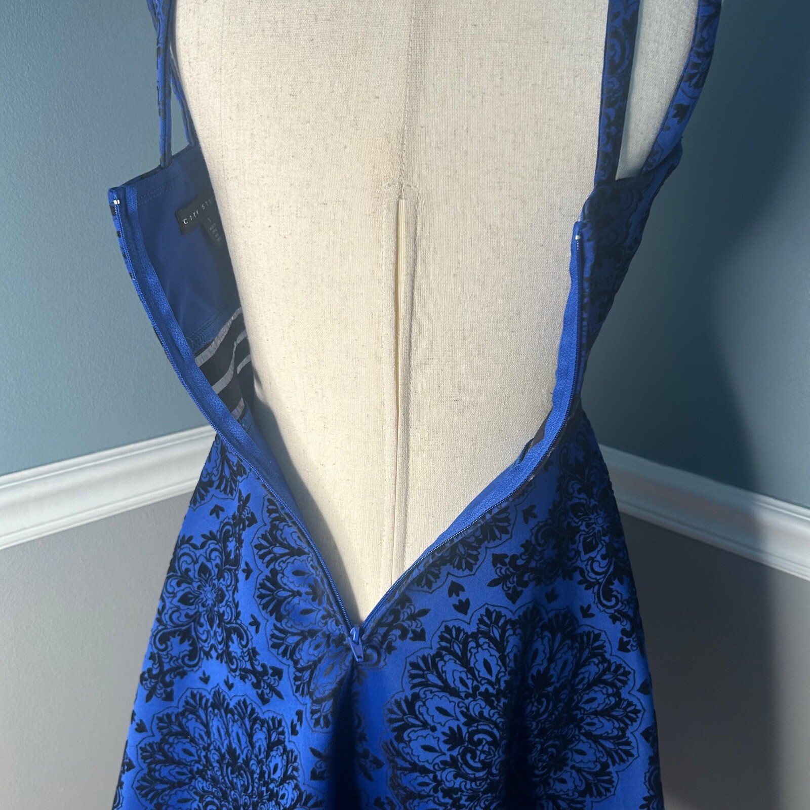 City Studio Party Dress Fit and Flare Sleeveless Blue Black Size 1