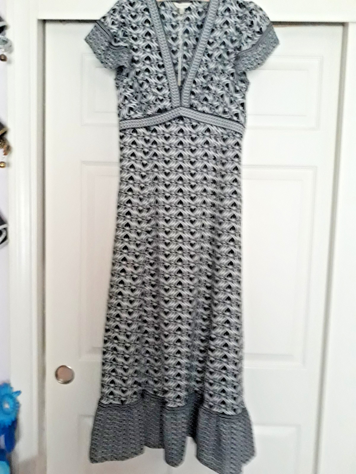 Stunning MAX STUDIO Black & White Print Maxi Dress w Single Flounce Hem S