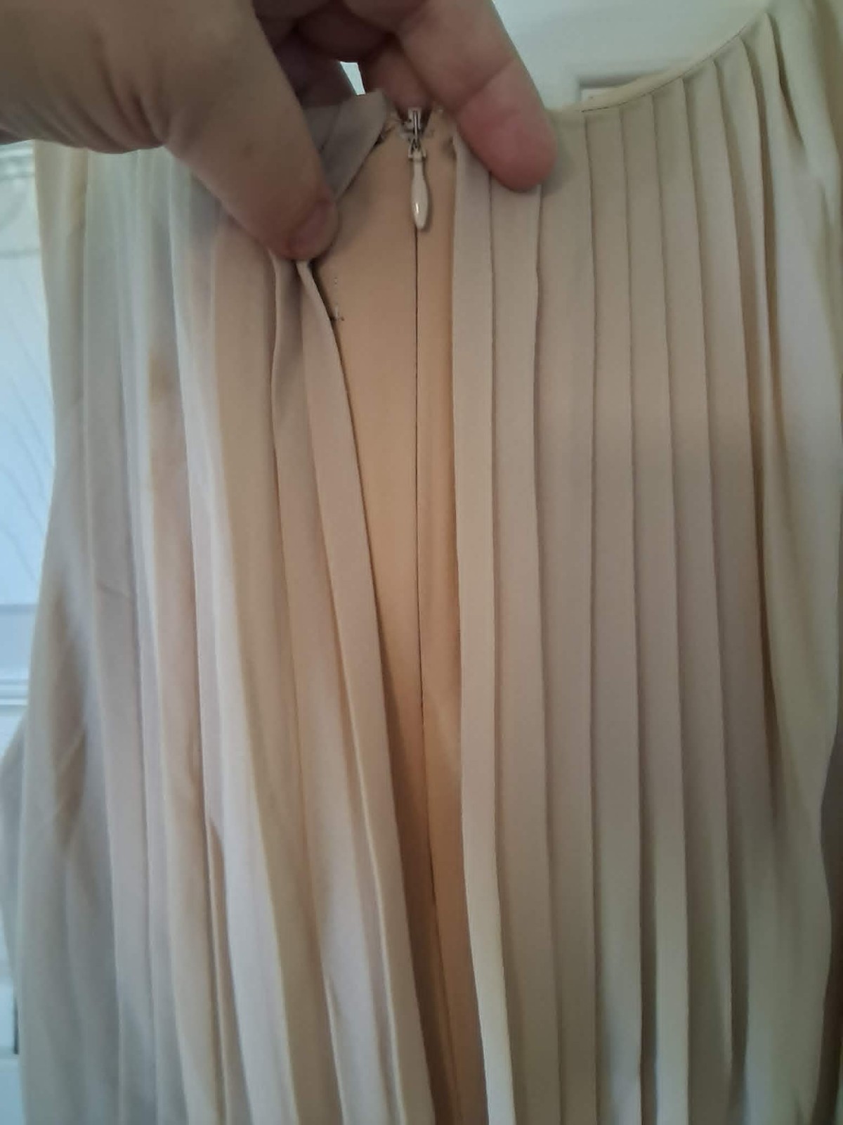 VINCE CAMUTO Dress Khaki Pleated Top Shirred Waist Beads Embellished Sz 6 NWT