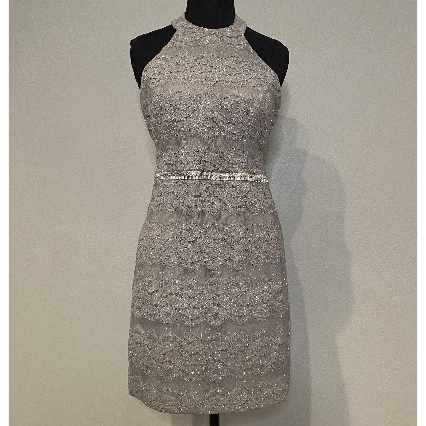 City Studio Sz 5 Gray Lace Halter Sequin Formal Cocktail Party Dress Homecoming