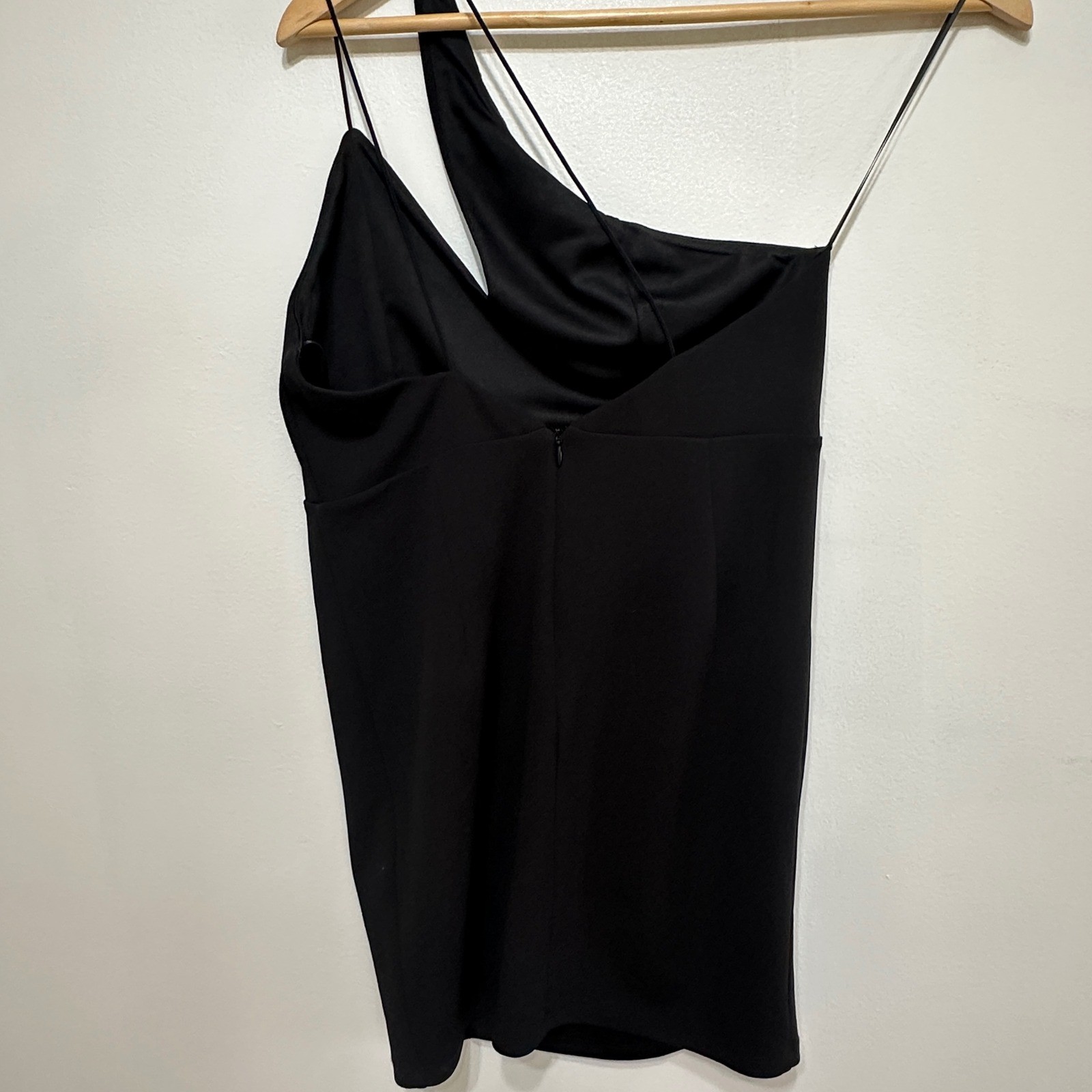 NEW Olia Poised To Party One Shoulder Cutout Mini Dress Womens M Cocktail LBD