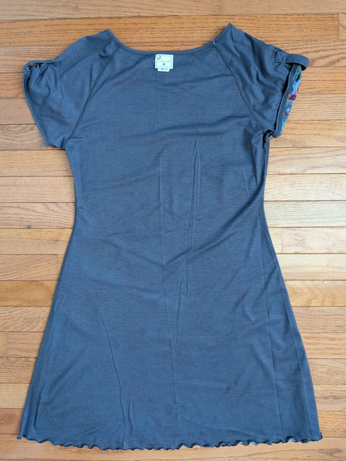 NWT Title Nine Floral Reversible Active Dress – Medium