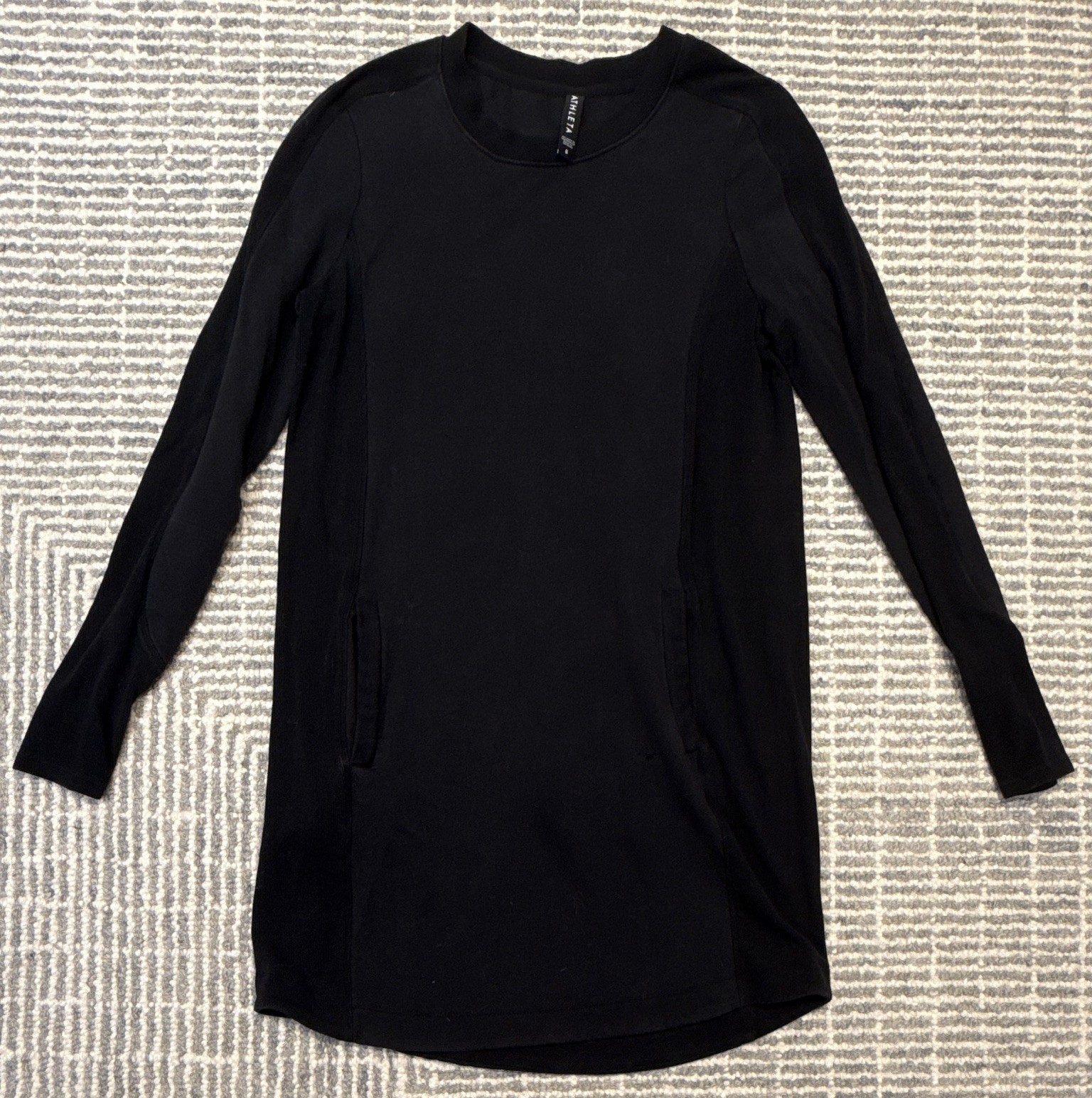 Athleta Black Long Sleeve Crew Neck Sweat-Shirt dress w/ Pockets Size S