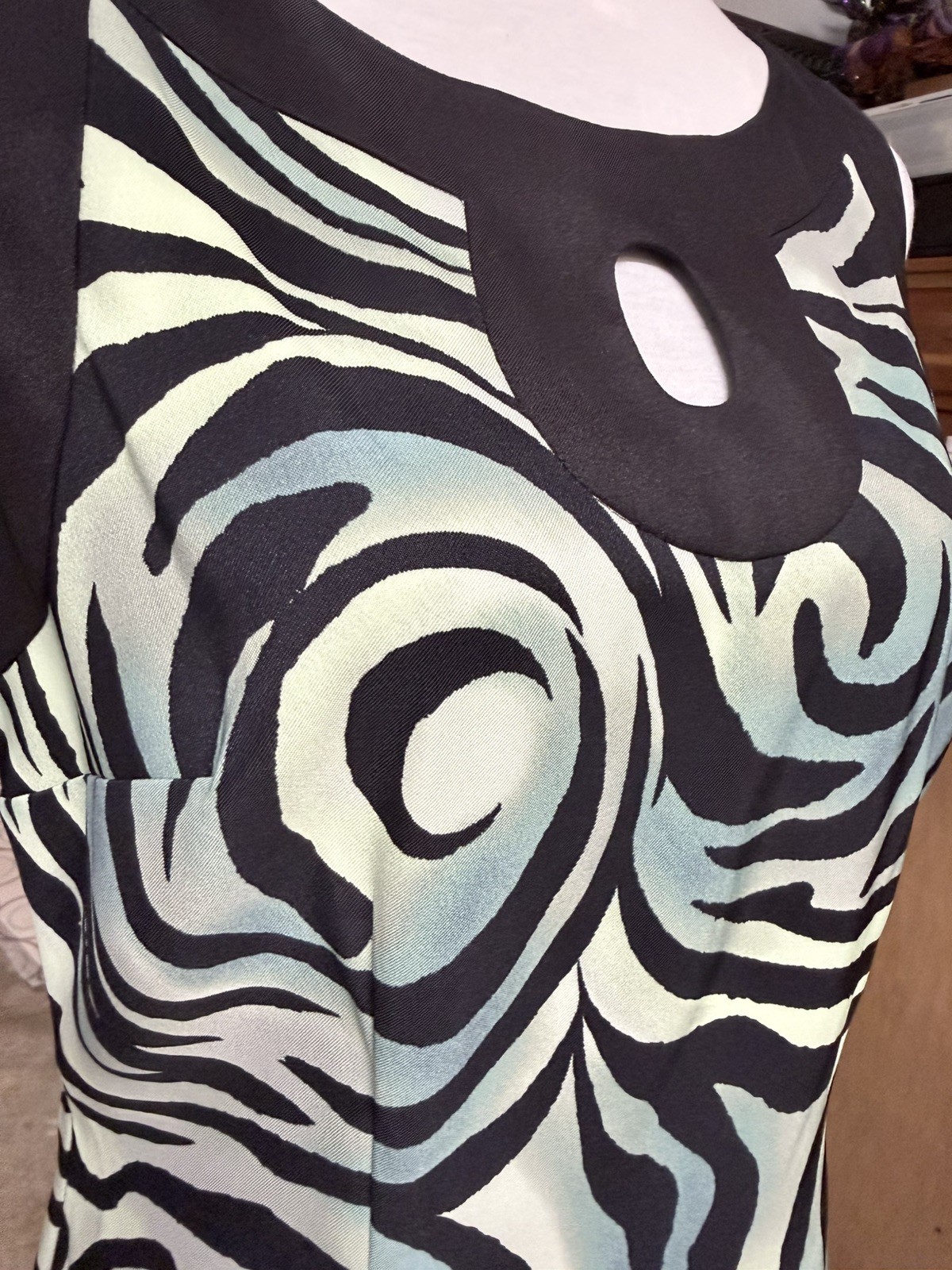 NWT Connected Sheath Dress Black Blue Green Sleeveless faux Animal Print Sz 10