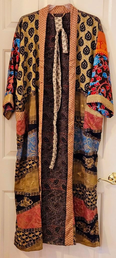Silk Kimono Robe~ Women’s One Size~ Kimono ~Floral, Roosters ~ MultiColor ~NEW