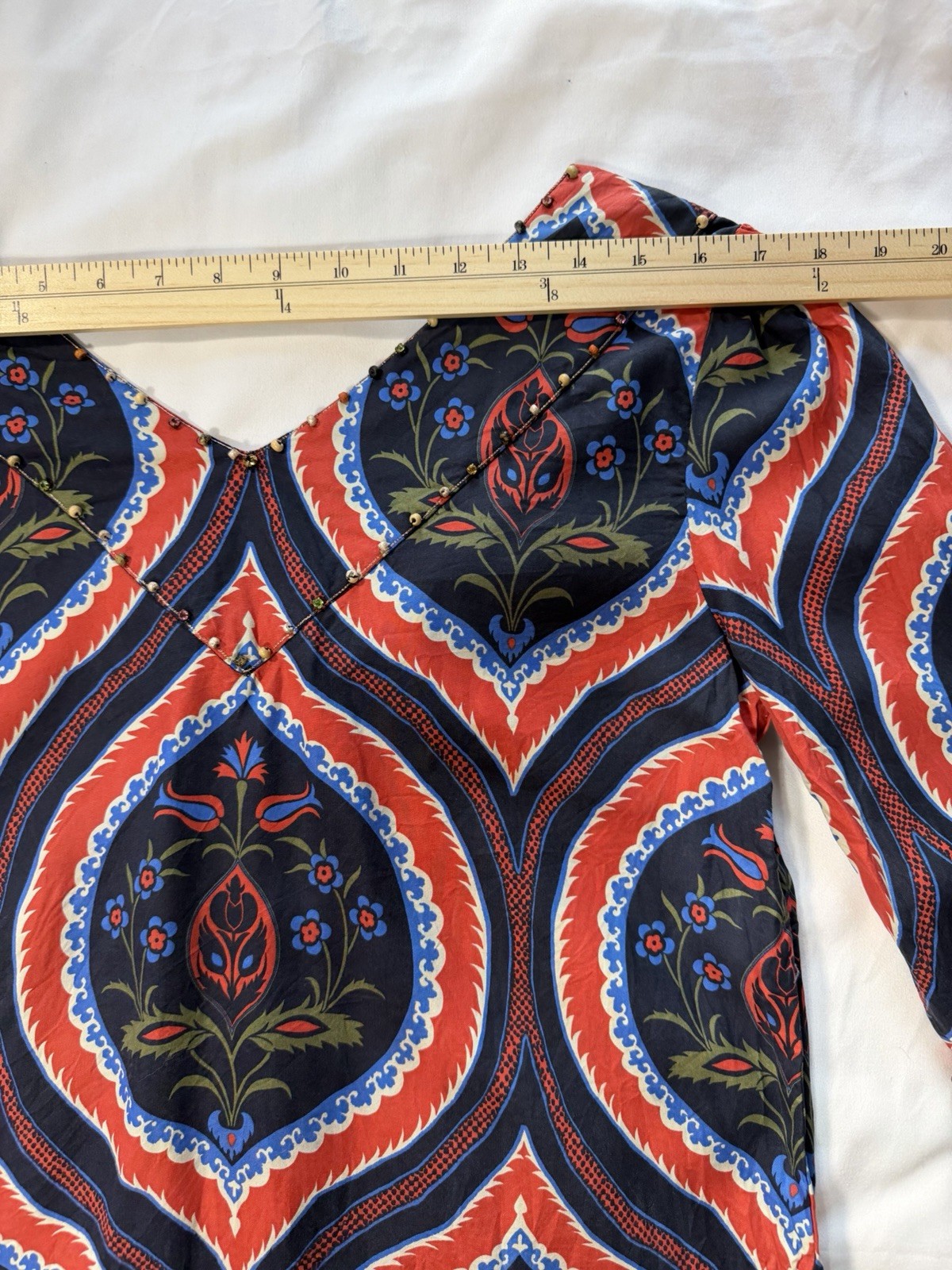 Juicy Couture 100% Silk Tunic Dress Women’s Size 10 Beaded Boho Medallion Print