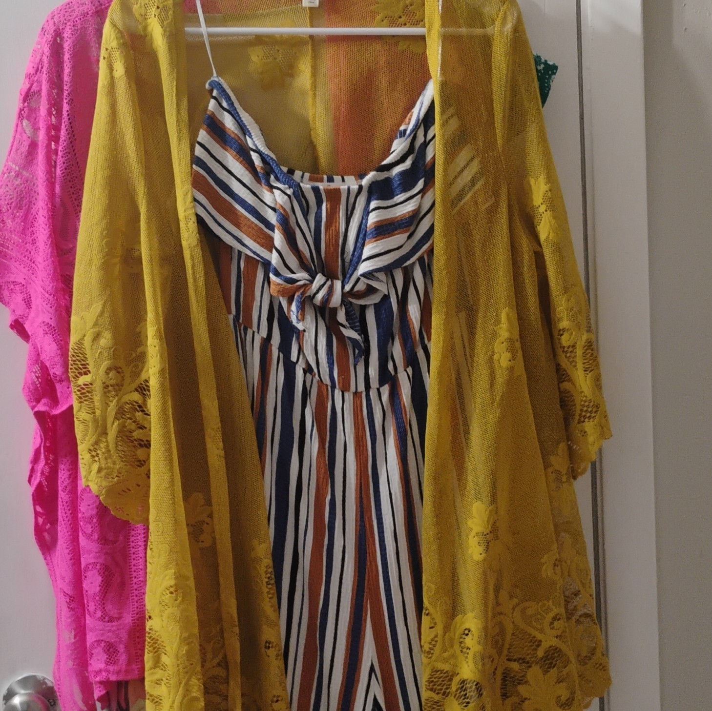 6 ITEMS FOR 45 !!! Women’s DRESSES AND ROMPERS AND KIMONOS!!!!