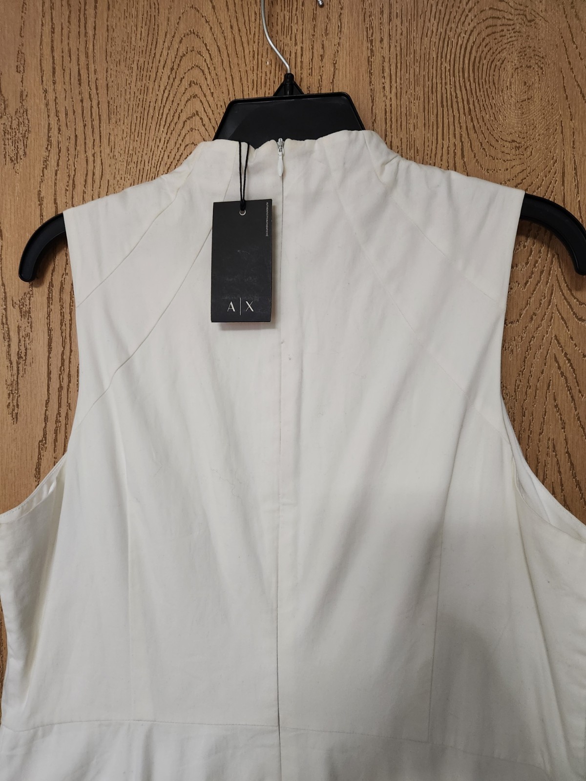 A|X Armani Exchange Size 14 White Solid A-Line V-Neck Sleeveless Midi Dress