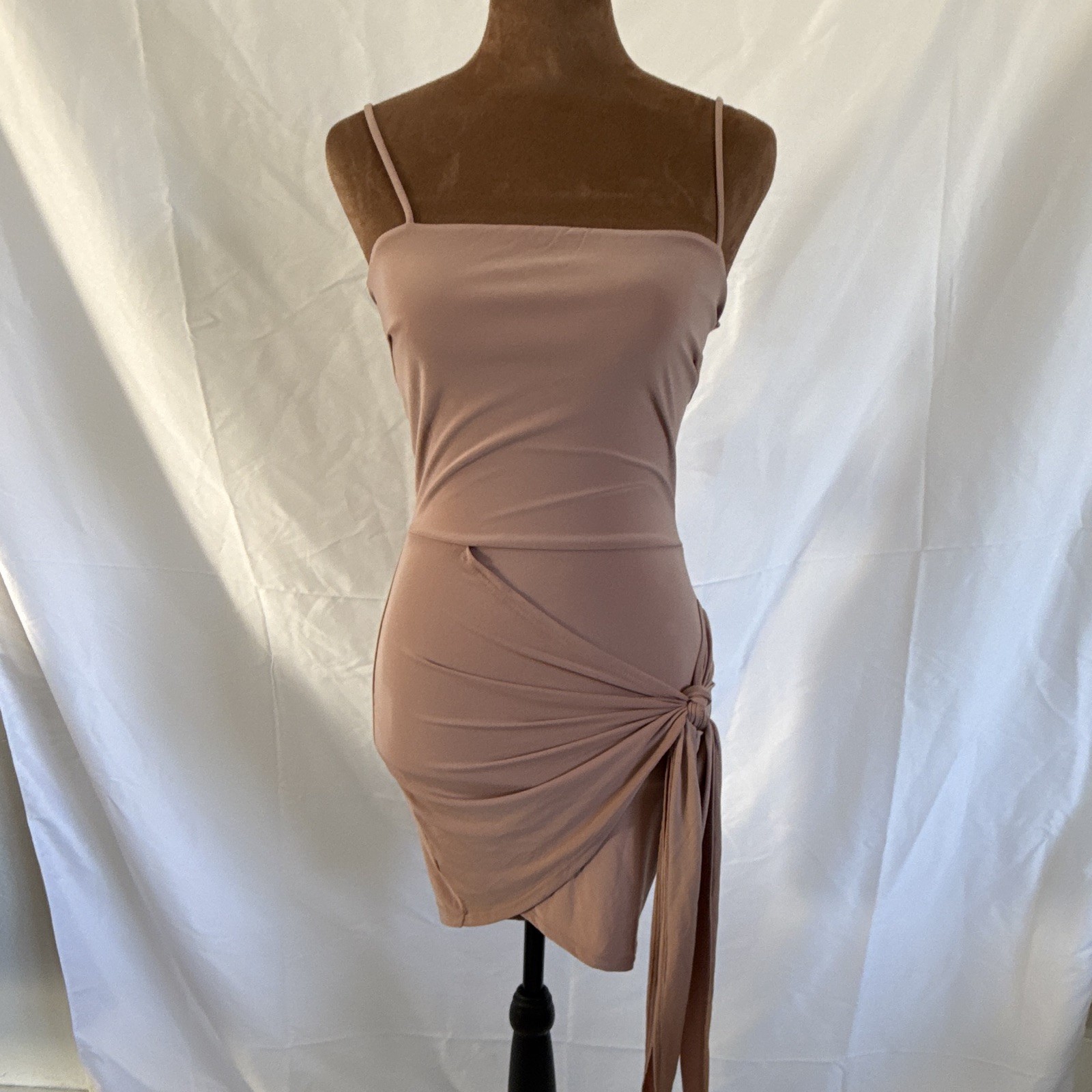 Fashion Nova Mauve Solid Knot Bodycon Mini Dress, Straight Neck Strappy S
