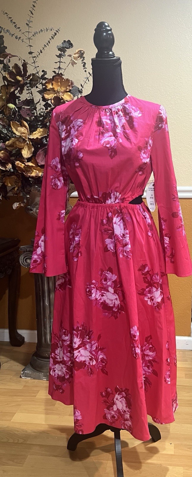 NWT Scoop Floral Side Cut Out Dress, Size Small (4-6), MSRP $36