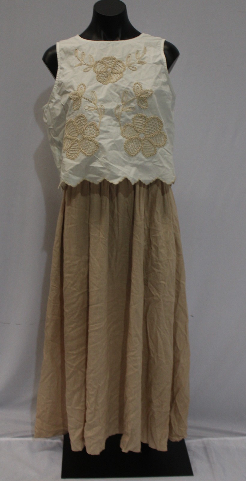 Strut & Bolt Women’s Embroidered Top Linen Dress EH6 Ecru/Off White Small NWT