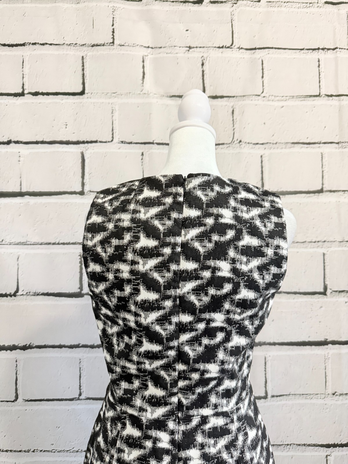 Calvin Klein Women’s Pencil Dress Size 6 Black White Geometric Office Business