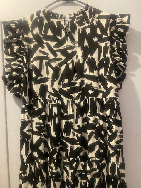 Jodifl Women’s 1X Black Cream Abstract Print Maxi Dress Puff Sleeve NWT Boutique