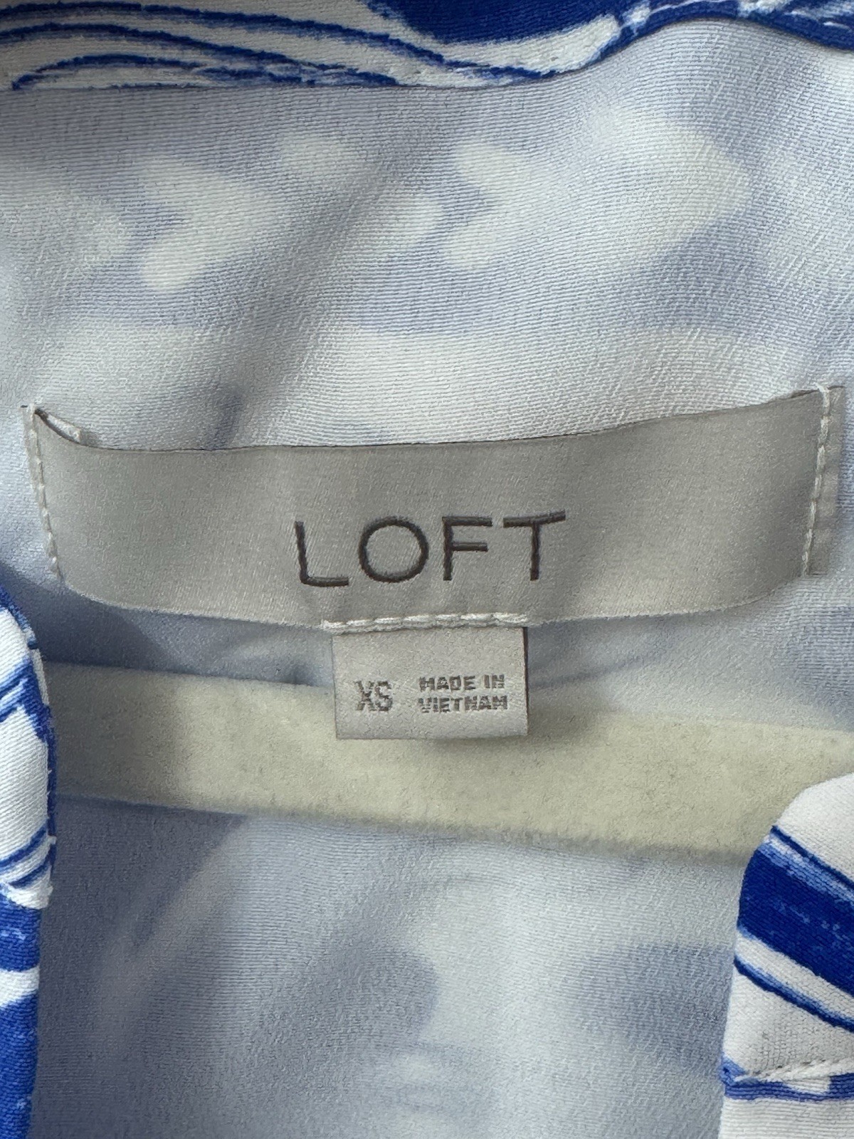 Loft Flutter Sleeves Elastic Waist Ruffle Tie Split Neck Button Blue Design XS