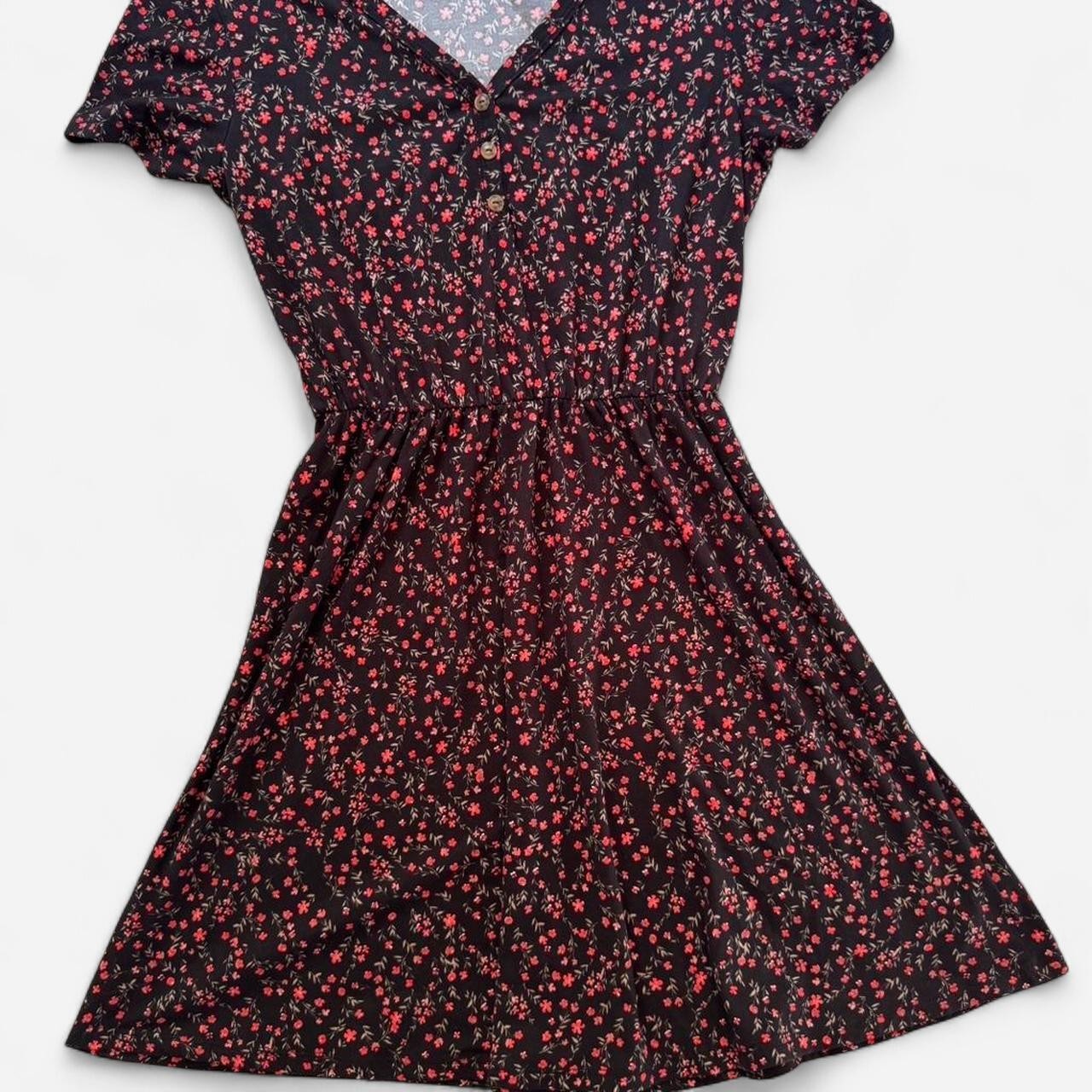 Black Floral Print Dress Red Flowers, Size Small, Elastic Waist, Short Sleeves