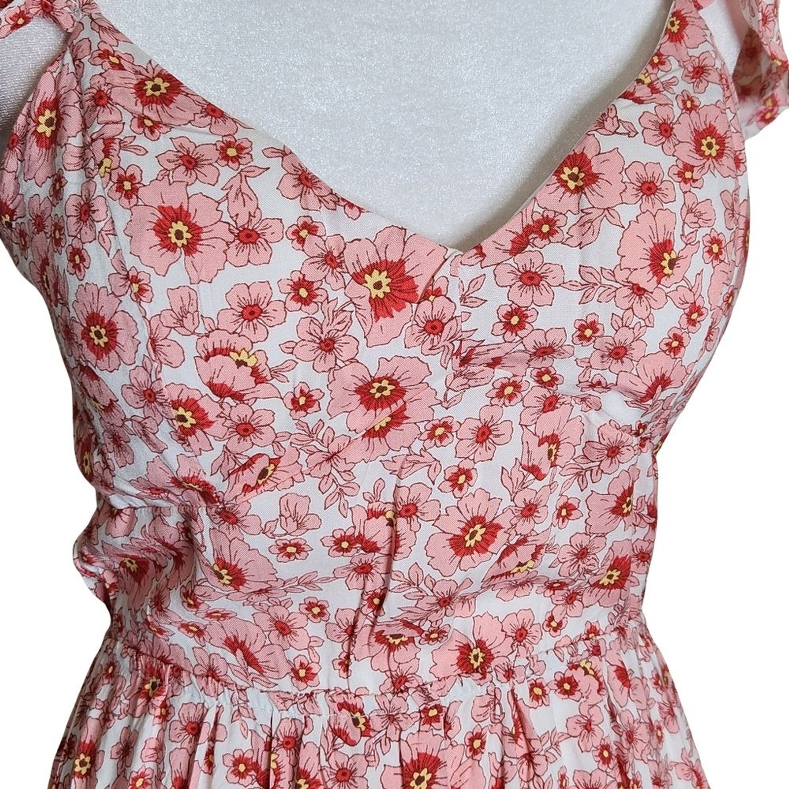 As U Wish Pink Floral High-Low Tie-Back Flutter Sleeve Dress Junior’s Small NWT