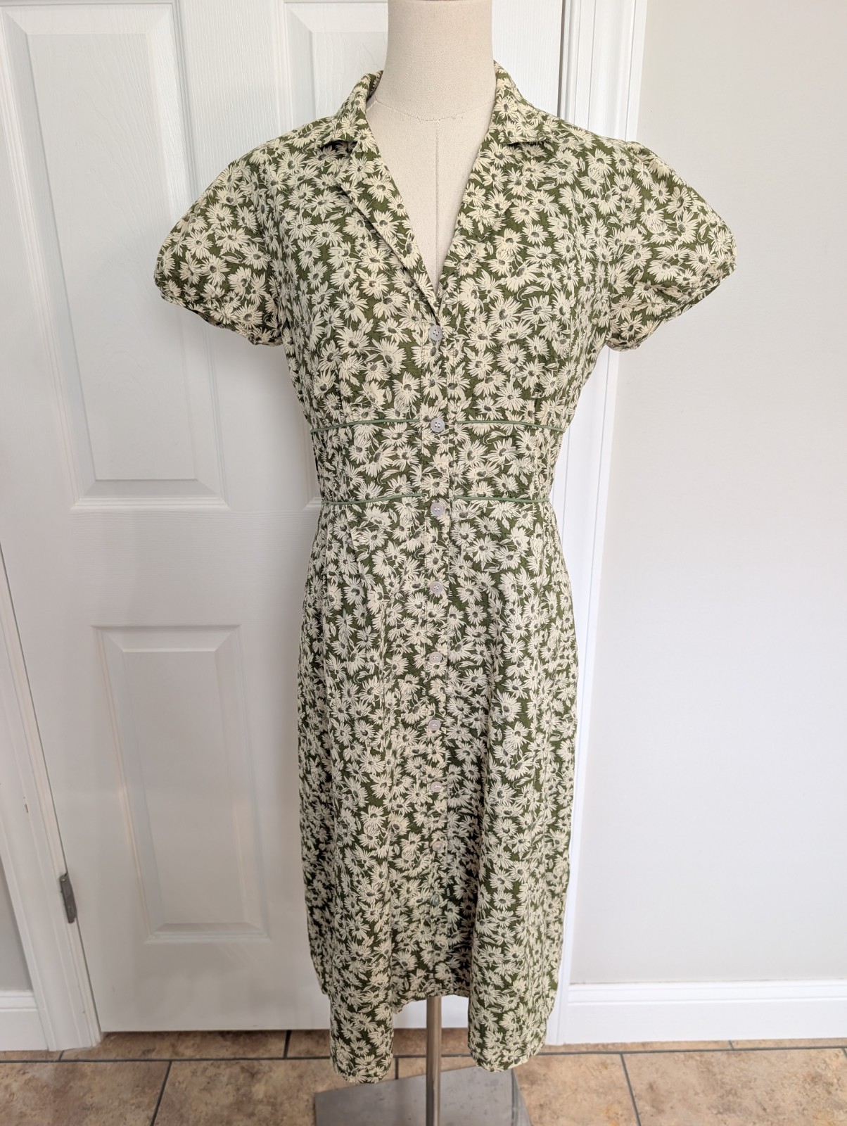 Sundance Floral Cottagecore Printed Green Full Button Front Midi Dress Size 8