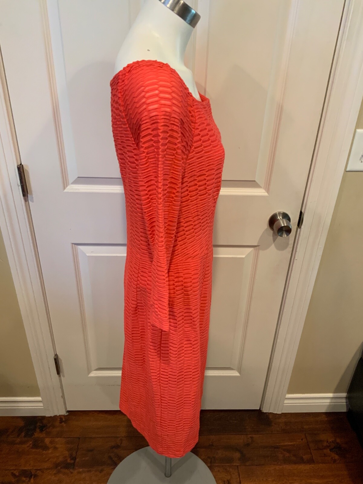 Nanette Lepore Red Textured Shift w/ 3/4 Sleeves, Size 8