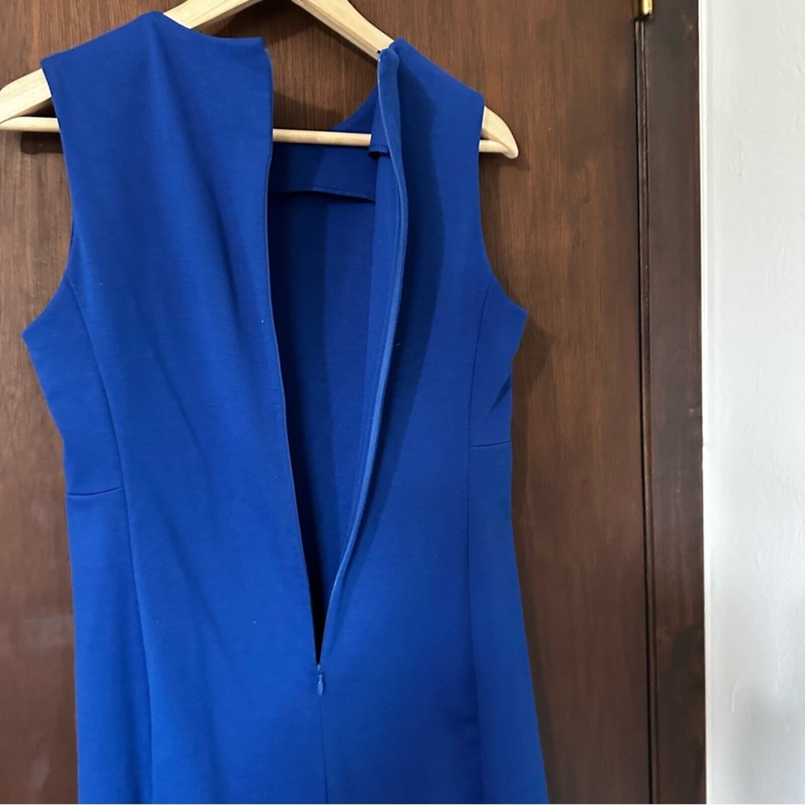 Uniqlo women’s dress size medium