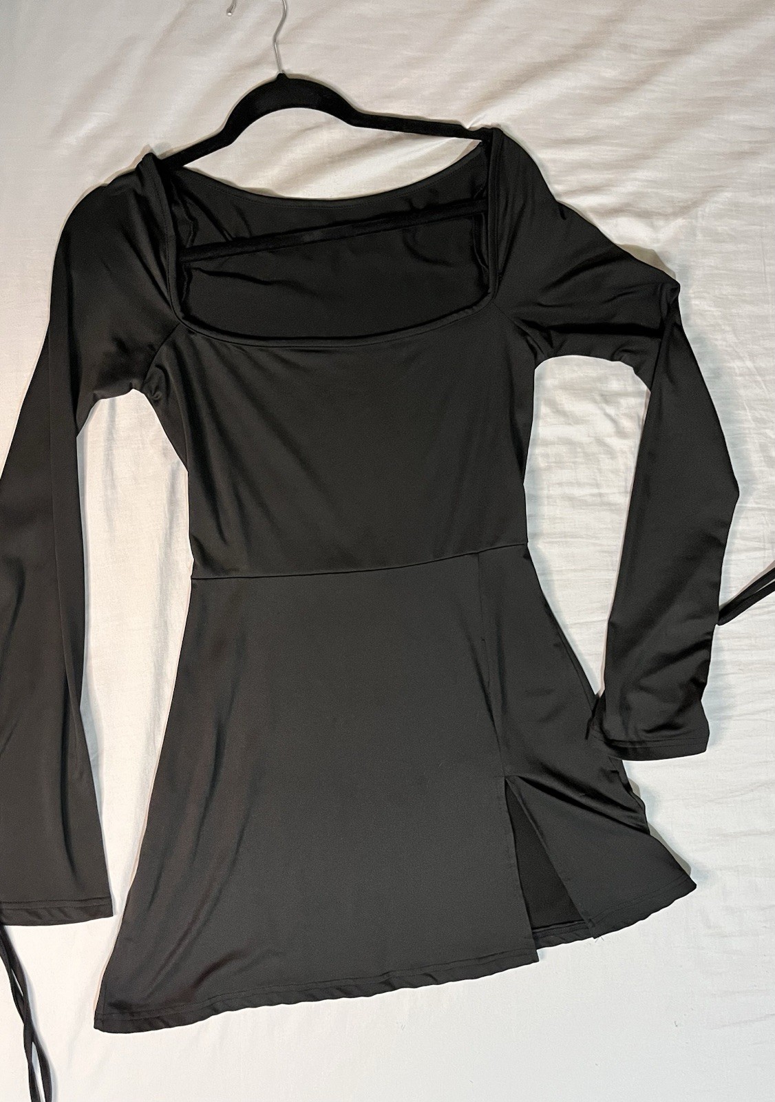 Women’s Black Square Neck Long Sleeve Stretch Knit Tie Cuff Dress L