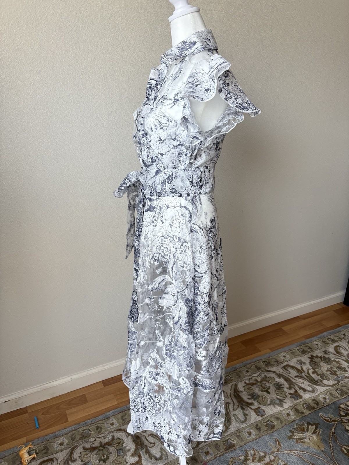 New York & Company White Black Floral Chiffon Collared Button Belted Midi S