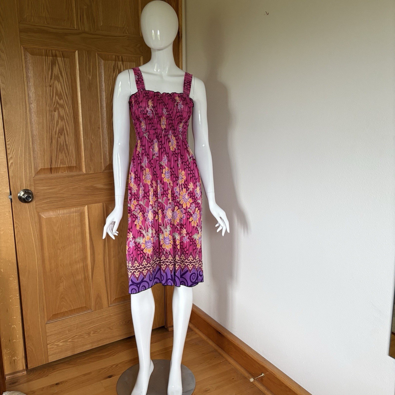 Women’s M Pink Purple Floral Smocked Strappy Square Neck Ruffle Sundress Knee
