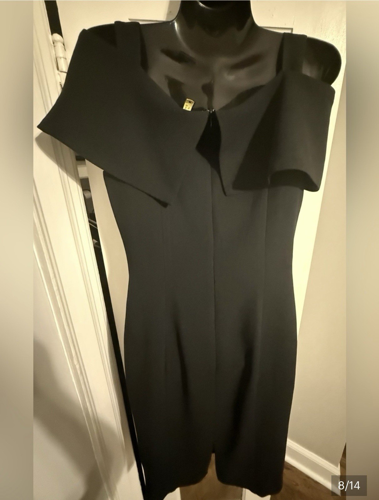 Badgley Mischka Black Off Shoulder Ruffle Sheath Knee Dress 4 Lined Zip