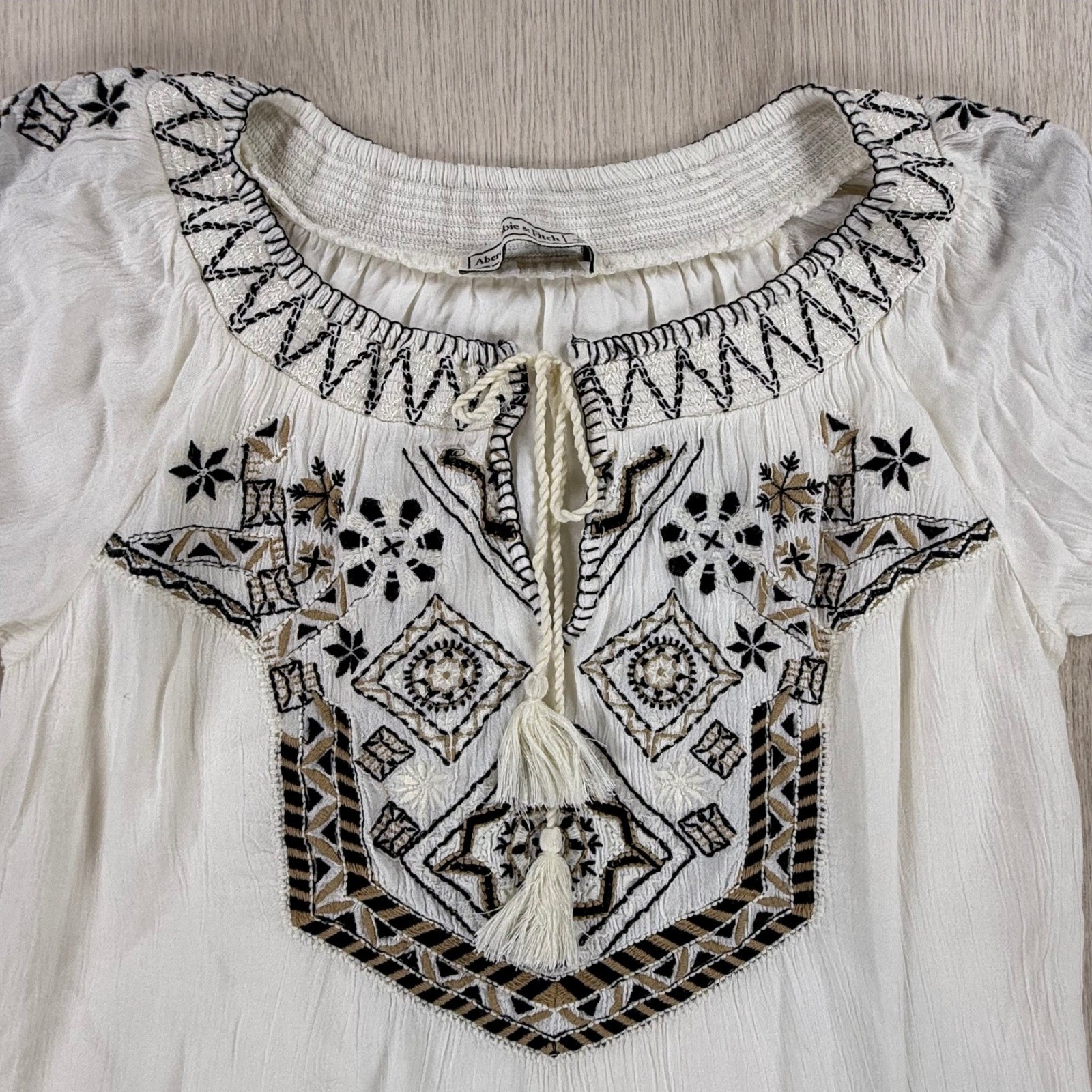 Abercrombie & Fitch White Embroidered Tassel Boho Shift Dress Womens Small